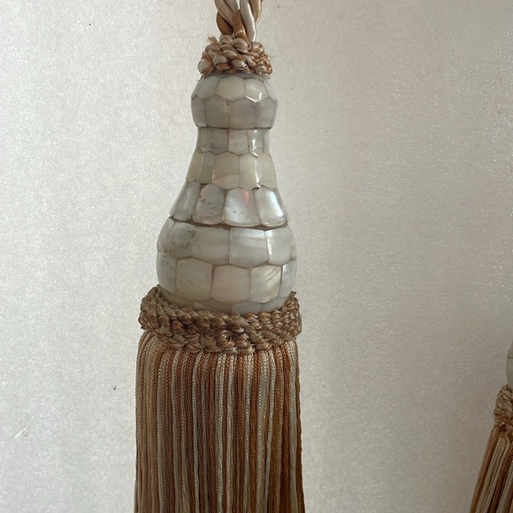 Mother Of Pearl curtain Tie Backs set of 2 - Picture 2 of 5